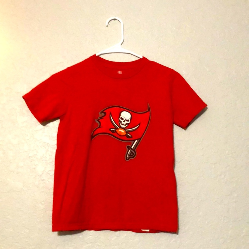 NFL Bucs shirt